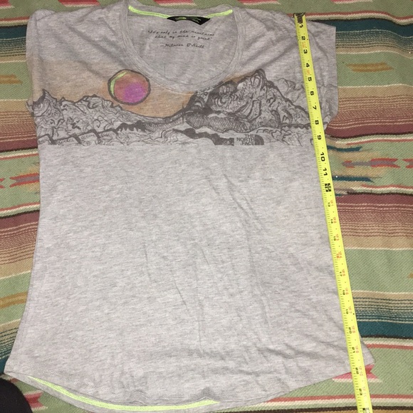 North Face cap sleeve tee - Picture 6 of 7